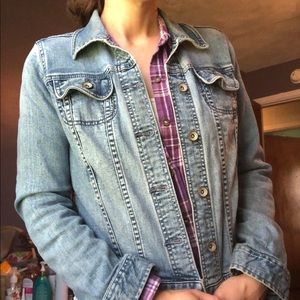 Light wash denim blue jean jacket